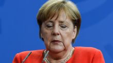 Merkel pide "humanidad" con la migración y cautela ante el "brexit"
