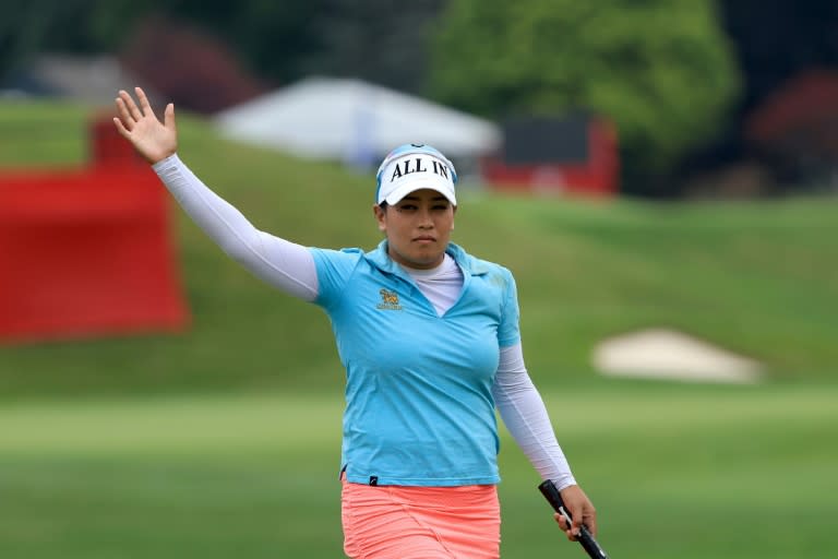 디펜딩 챔피언, LPGA 인비테이셔널 우승