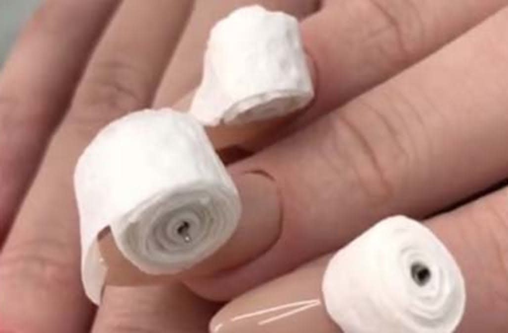nail art toilet paper