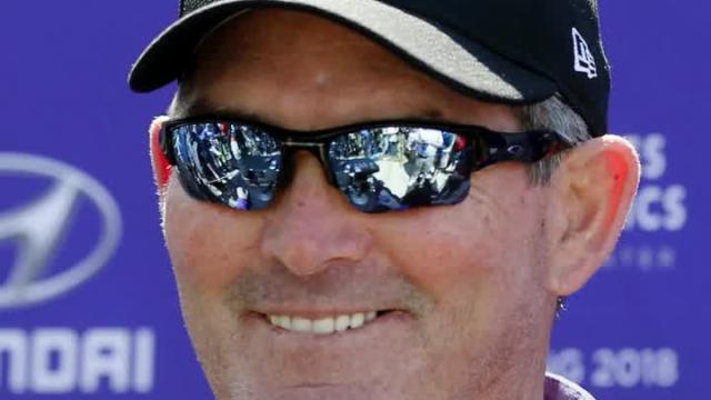 Vikings' Zimmer takes time off following latest eye surgery
