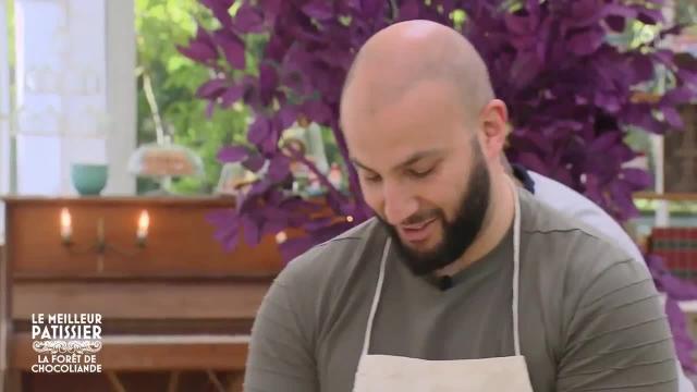 voici le meilleur patissier 2021 mohammed craque en pleine epreuve et quitte la tente en larmes