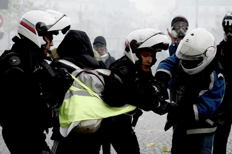 Gilets Jaunes Ambiance Tendue En Comparution Immédiate à Paris