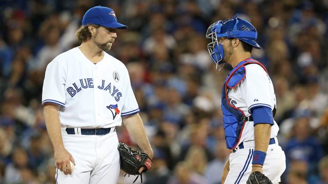 Fellow Canadian Joey Votto apologizes after dissing James Paxton's  no-hitter