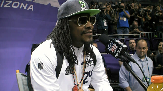 Marshawn Lynch S Tussle With Media Nfl A Brilliant Move