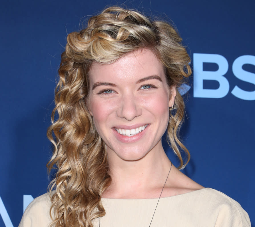 ‘Grey’s Anatomy’ Tessa Ferrer Returning To Reprise Leah Murphy Role