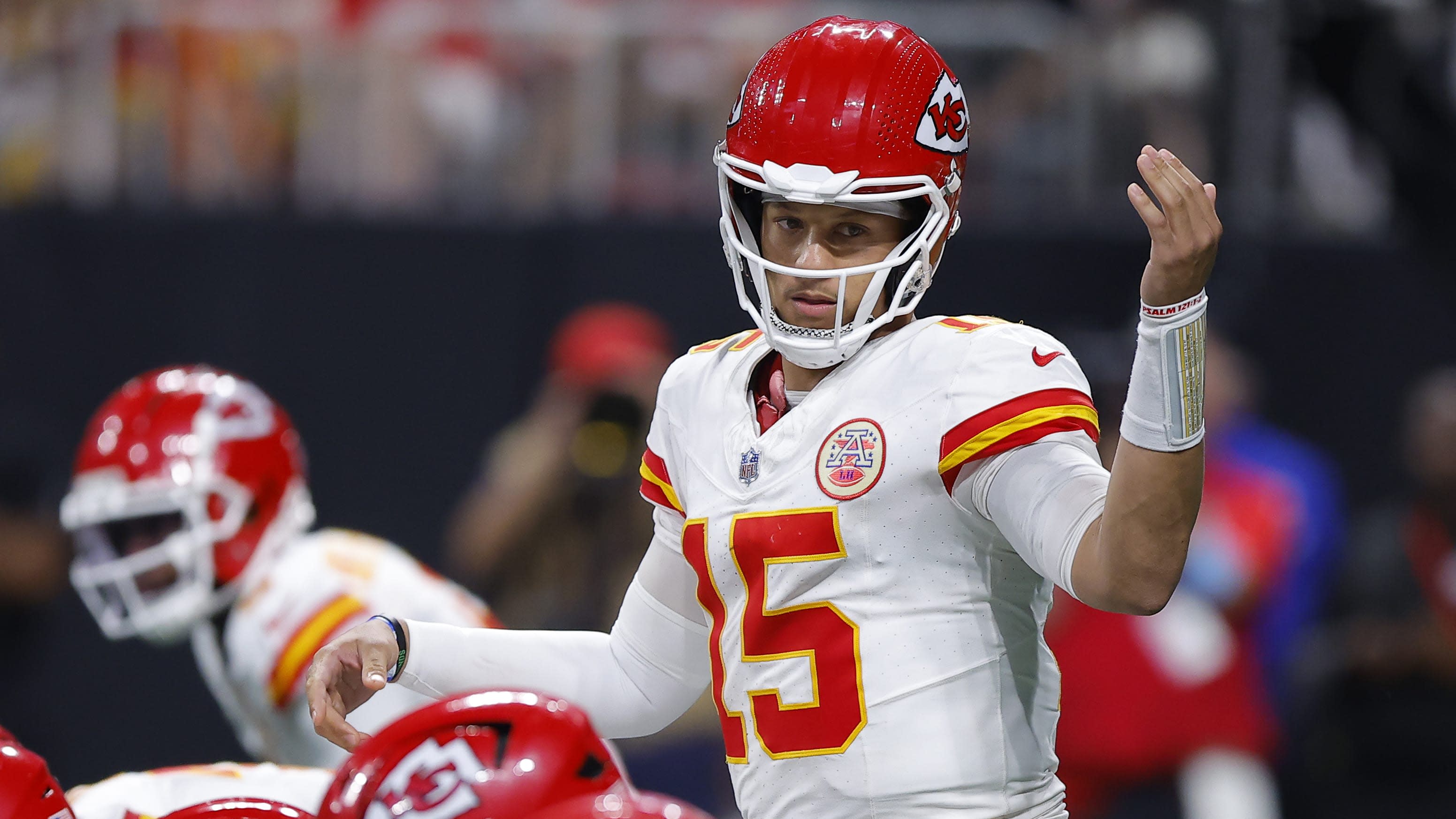 Mahomes and the Chiefs aren't playing well. They're 3-0 anyway