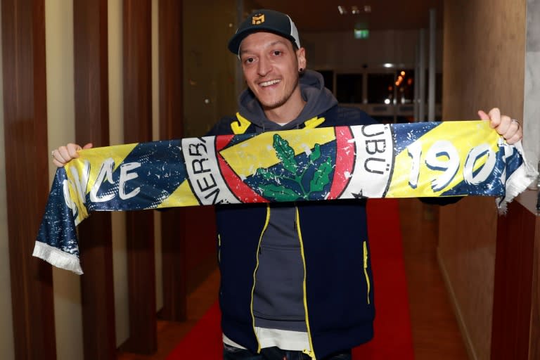Özil, Alman bakanın Türkiye gezisine renk katıyor