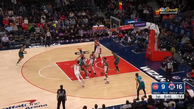 Eugene Omoruyi with an assist vs the Washington Wizards