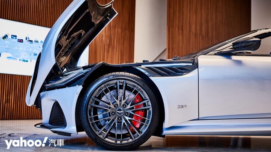 強悍亦是風華絕代的展現！2020 Aston Martin DBS Superlegerra Volante優美登場！ - 7