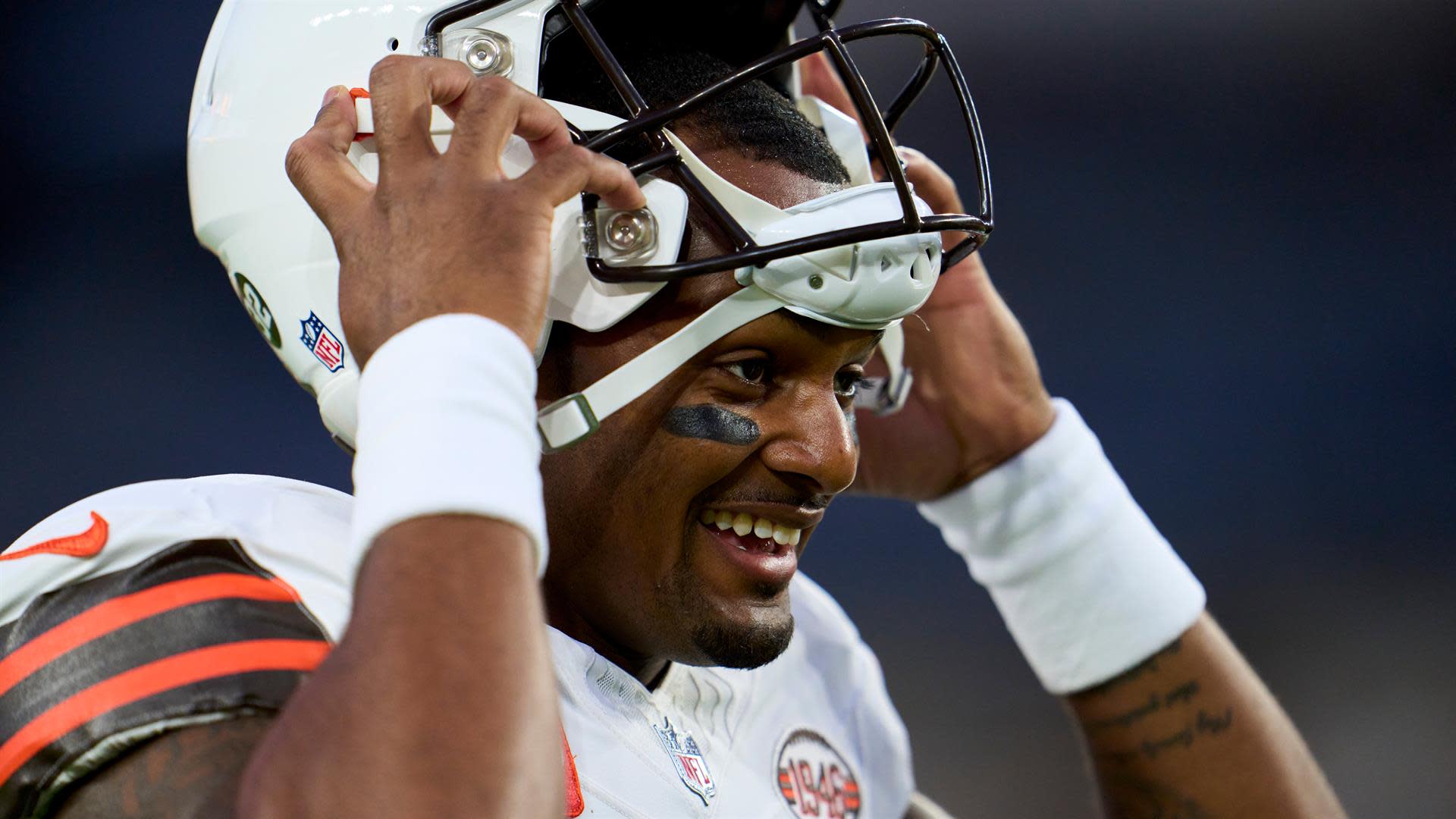 NFL: Why Deshaun Watson Wasn't Ejected for Shoving Official