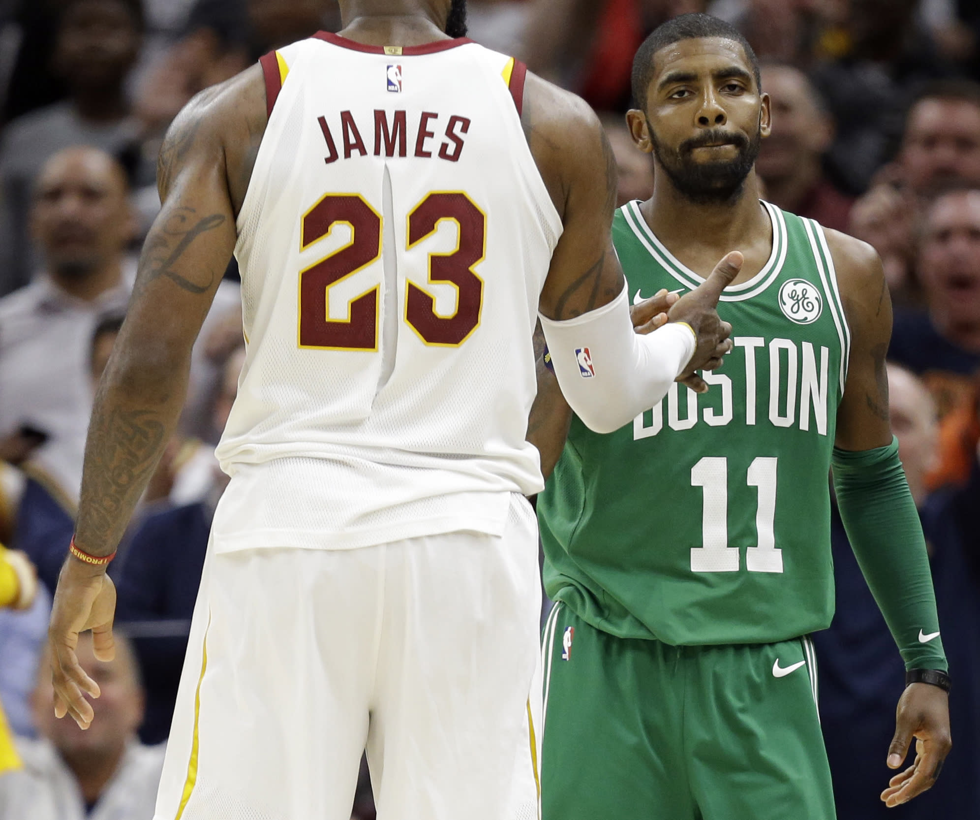 kyrie untucked jersey