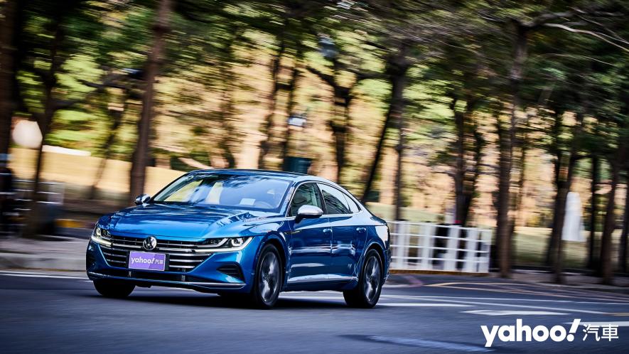 優雅、性能與售價已帥氣平衡！2021 Volkswagen Arteon 330TSI Elegance Premium港都試駕！ - 1