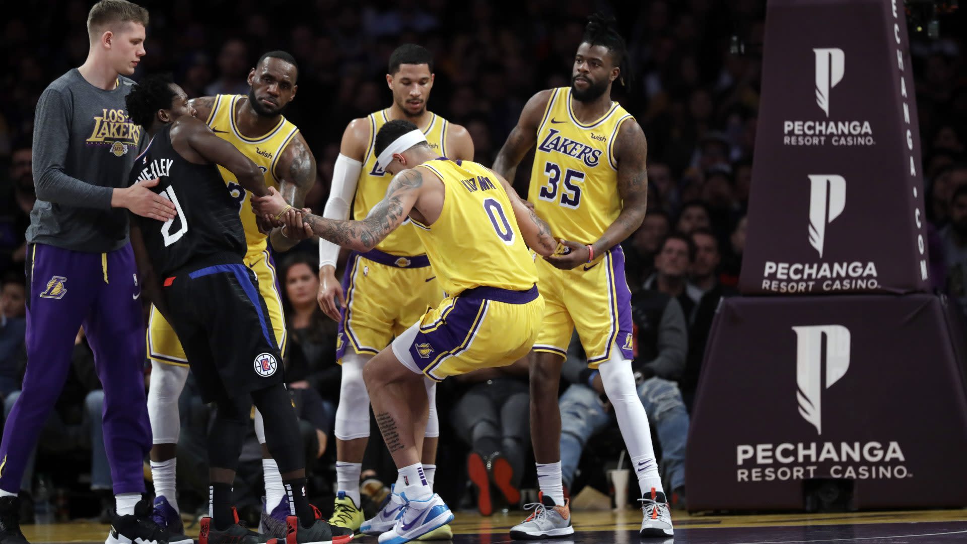 Mri On Kyle Kuzma S Ankle Comes Back Clean Could Miss Up To A Week