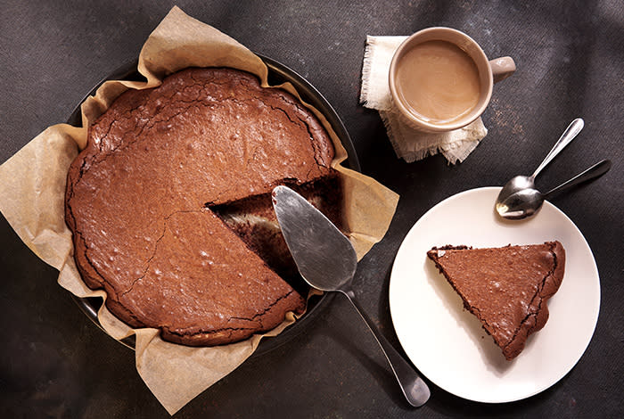 Laurent Mariotte Devoile La Recette De Son Gateau Au Chocolat Express Et Le Resultat Est A Tomber