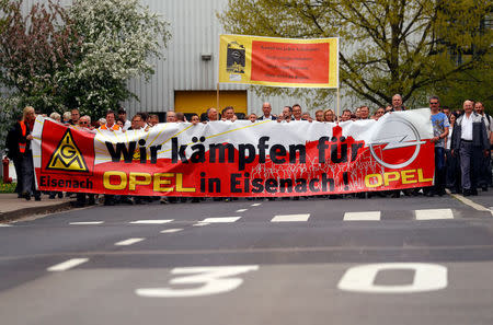 Opel Workers Protest Cuts As Peugeot Boss Digs In