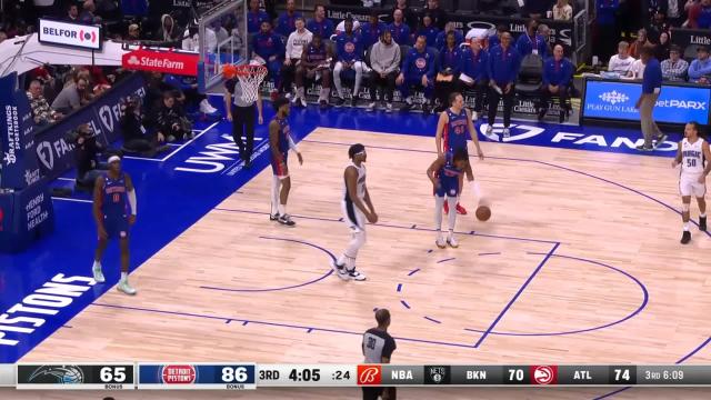Wendell Carter Jr. with a dunk vs the Detroit Pistons
