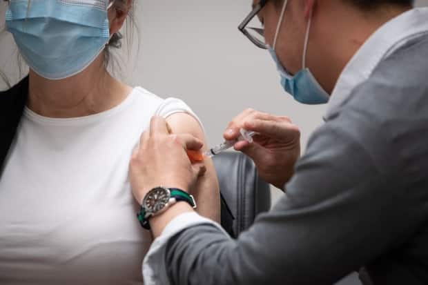 Quebec halts 1st doses of AstraZeneca vaccine, keeps