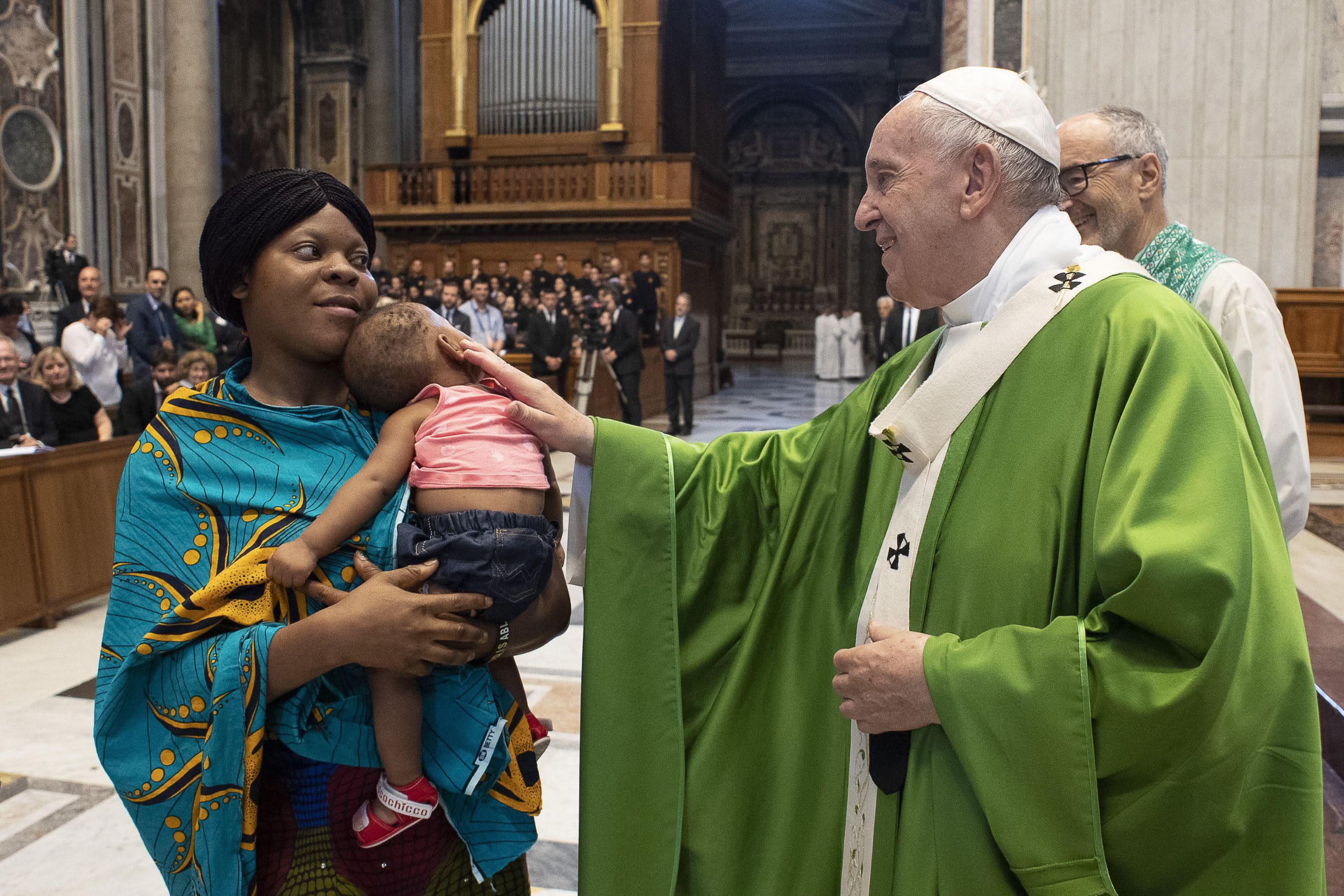 Kết quả hình ảnh cho pope at mass migrants are symbols of all those rejected by society