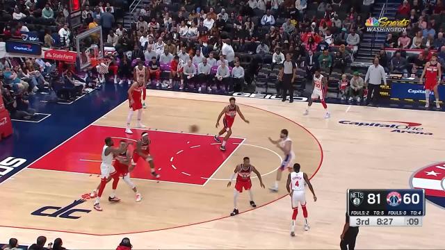 Royce O'Neale with an assist vs the Washington Wizards