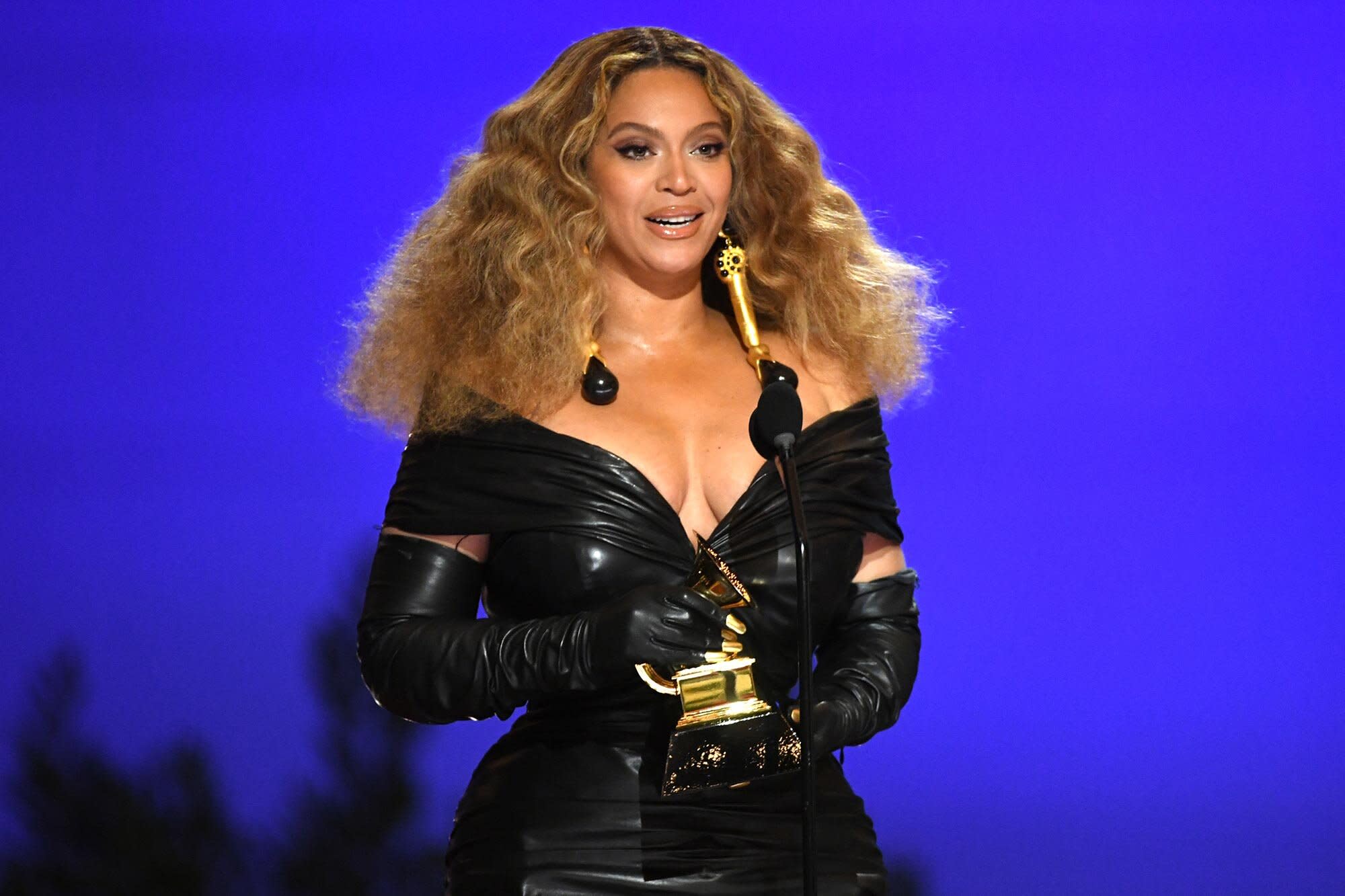 Beyoncé breaks record for most wins by a singer in Grammy history