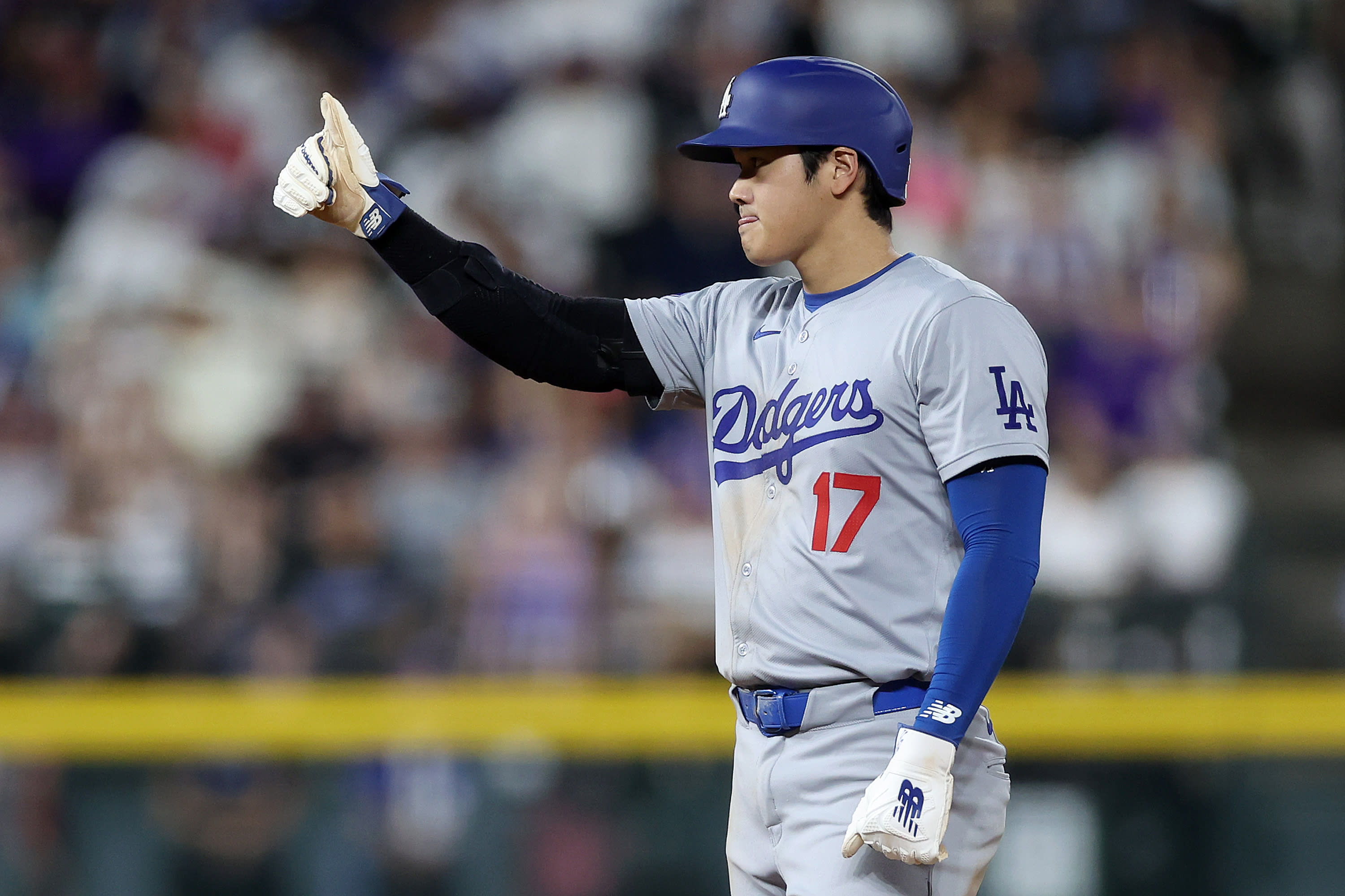 Shohei Ohtani finishes just short of adding Triple Crown to his 50-50 season