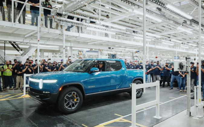 Rivian says it's nonetheless on monitor to provide 25,000 automobiles regardless of manufacturing woes