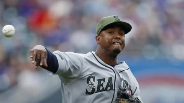 Mariners bet on Jean Segura with five-year, $70 million extension