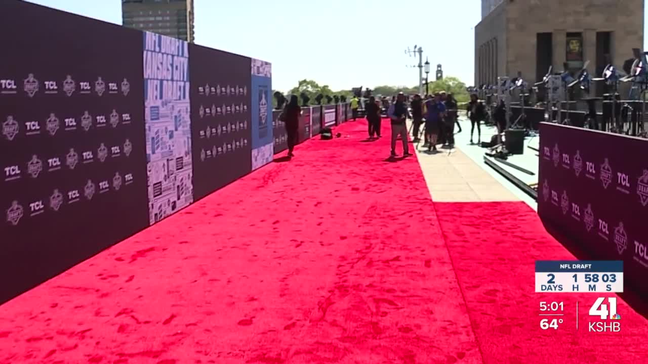 Crews put finishing touches on NFL Draft in Las Vegas 