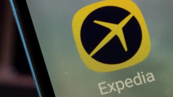 Expedia stock sinks on full-year guidance cut, Q1 bookings