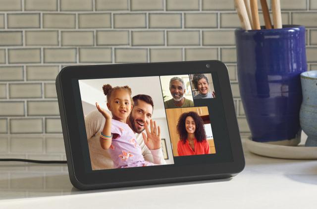 Group calling on Amazon Echo Show smart display