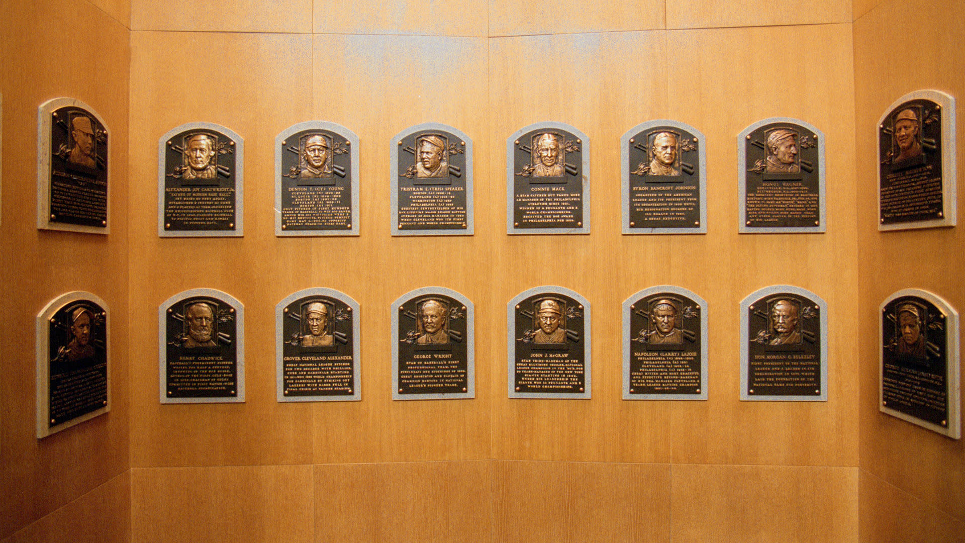 Baseball Hall of Fame representatives depart Albany Airport with