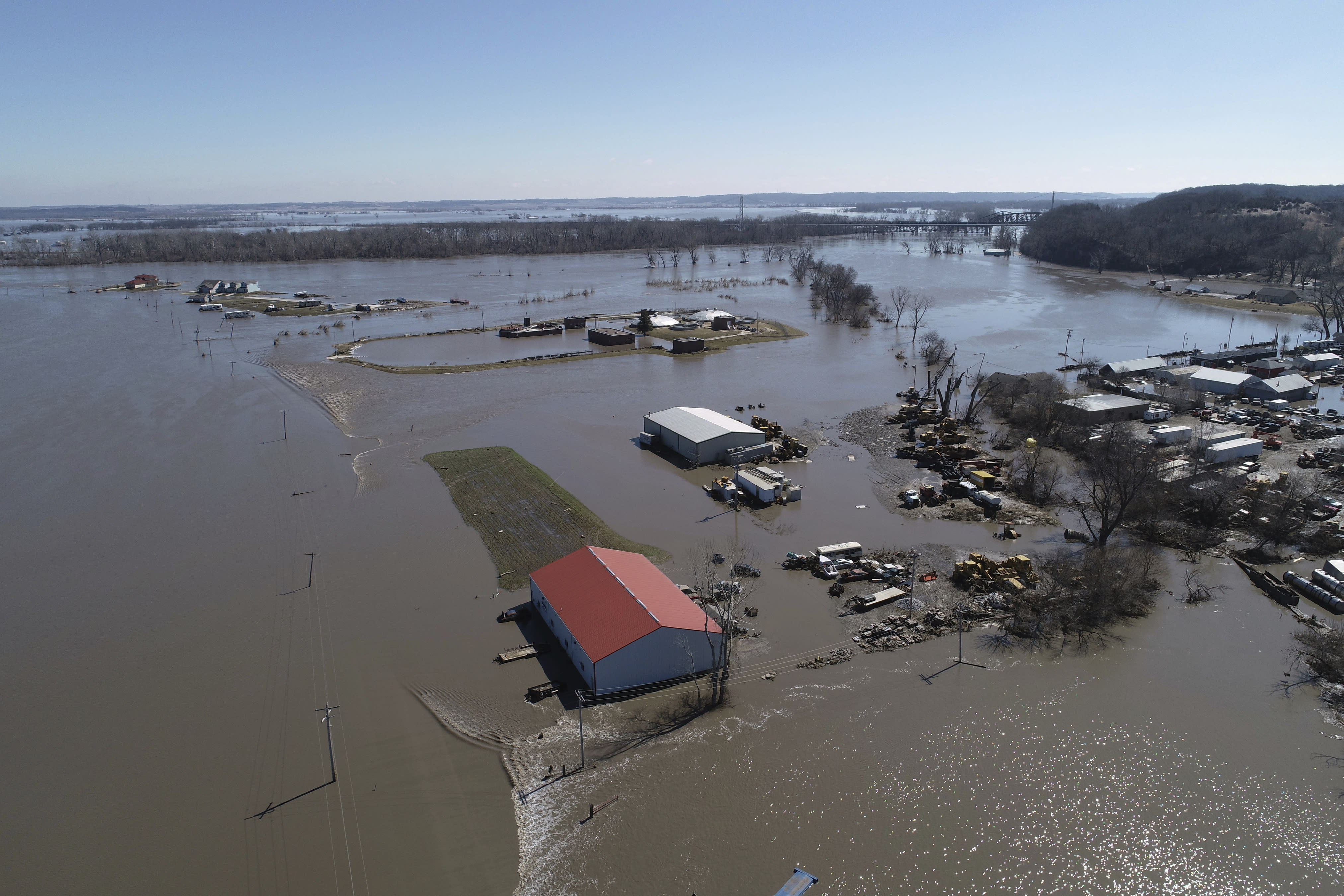 Missouri governor declares state of emergency amid flooding