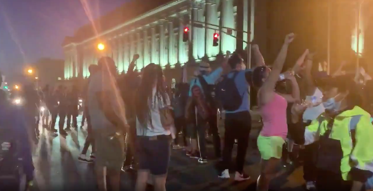 Protesters Chant in Louisville Streets After Confrontations With Police [Video]