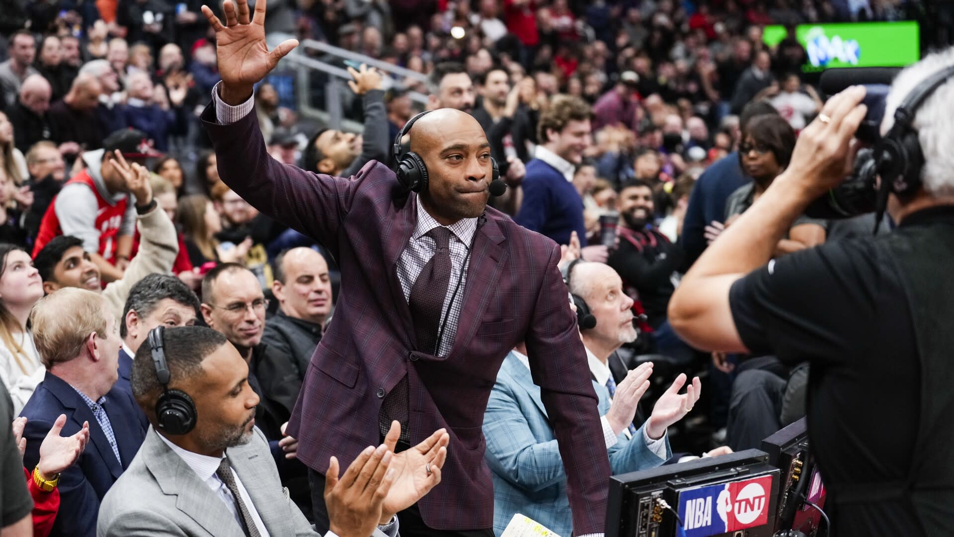 Vince Carter, Chauncey Billups headline finalists for basketball Hall of Fame