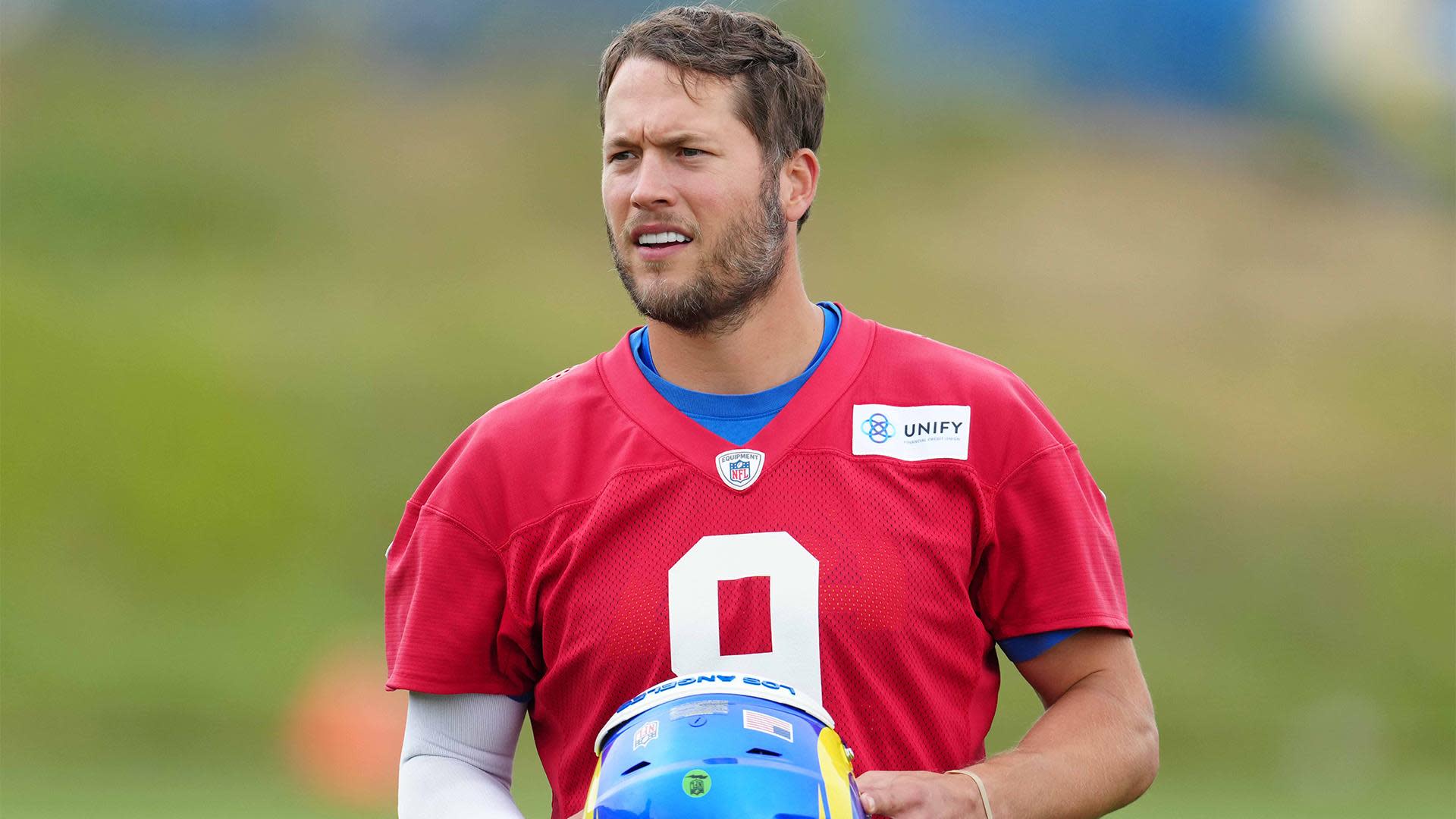 Rams' Stafford struggling to connect with younger teammates, says wife