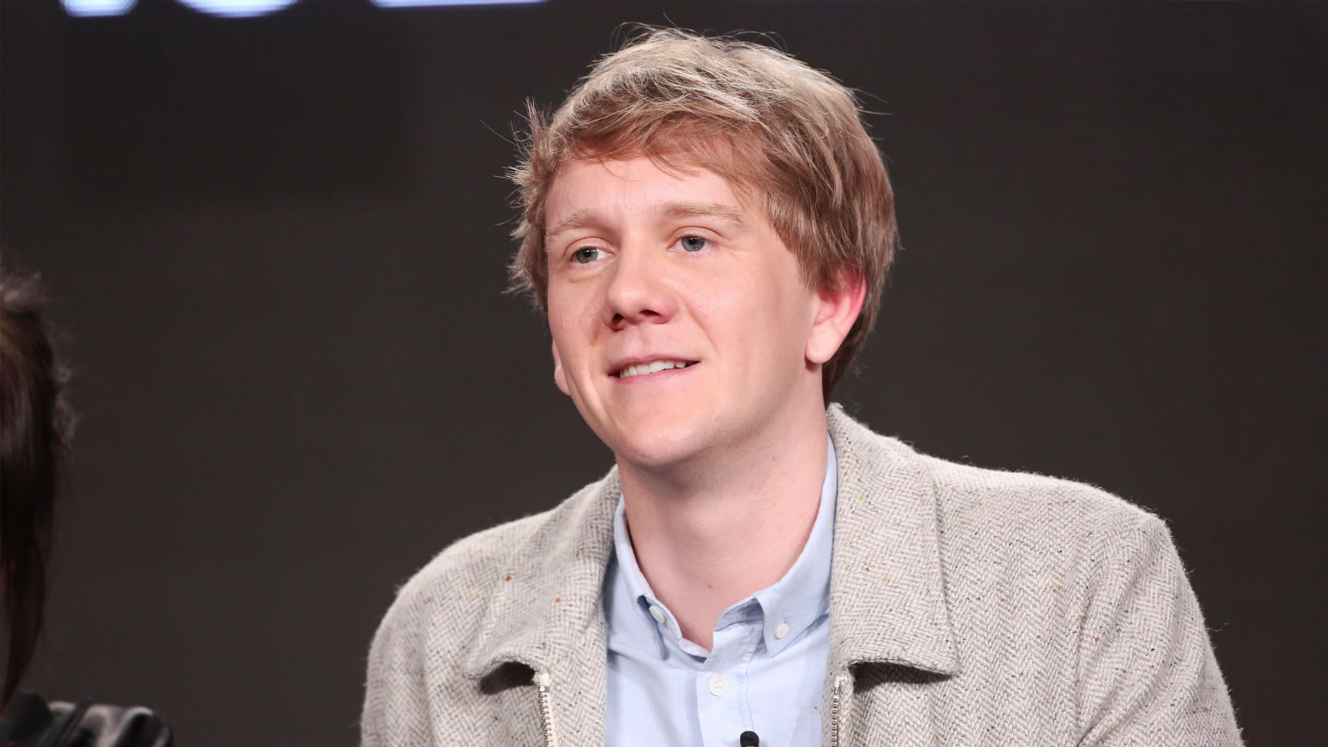 Josh Thomas On His Tv Shows ‘everything S Gonna Be Okay And ‘please Like Me