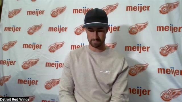 Dylan Larkin on playing with Alex DeD day of Detroit Red Wings