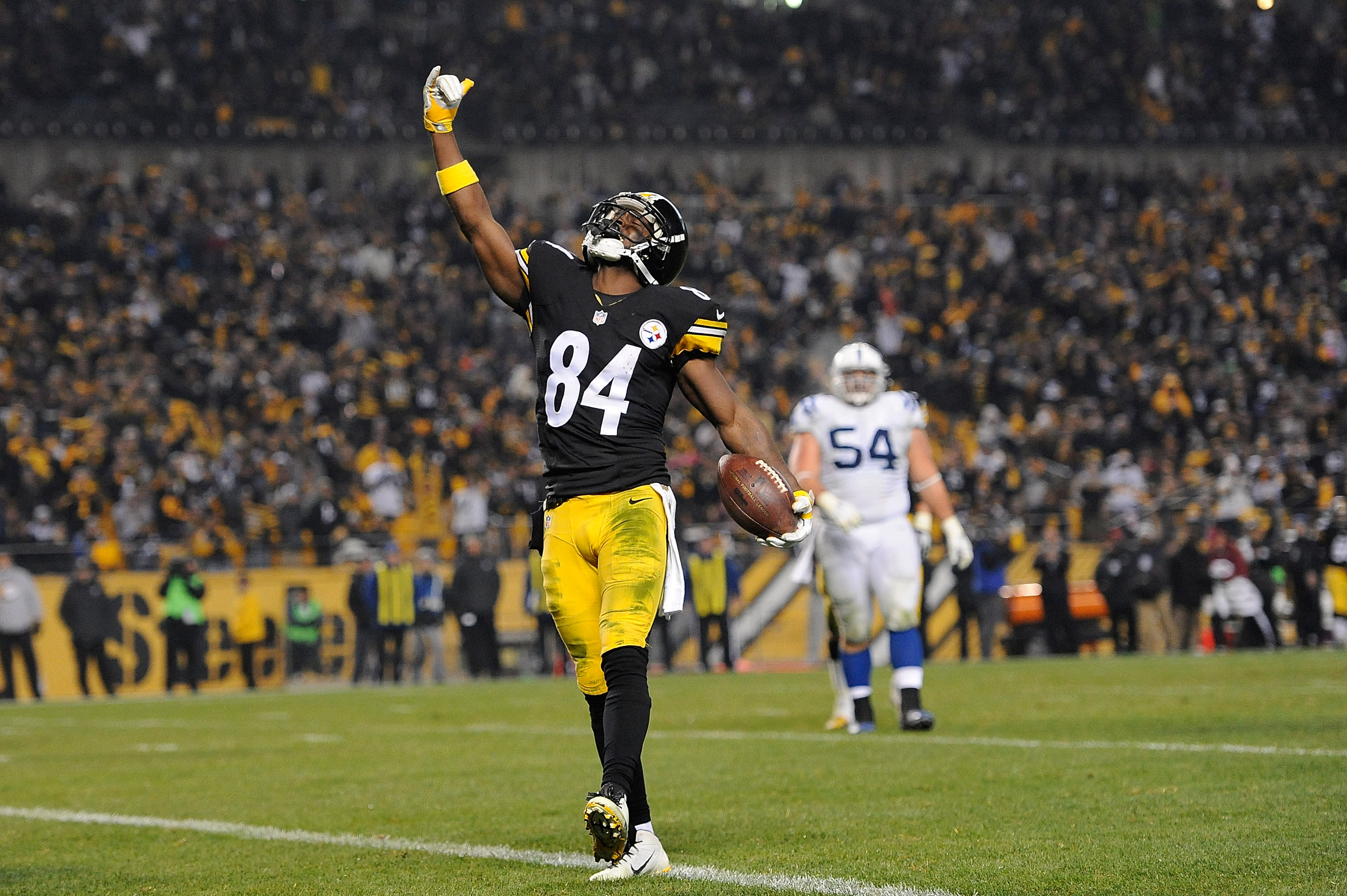 Report: Antonio Brown left Steelers three times in 2018 - Behind