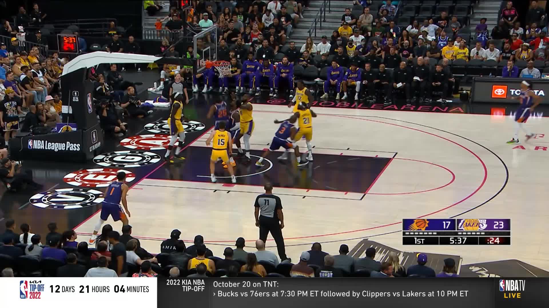 Chris Paul with an assist vs the Los Angeles Lakers