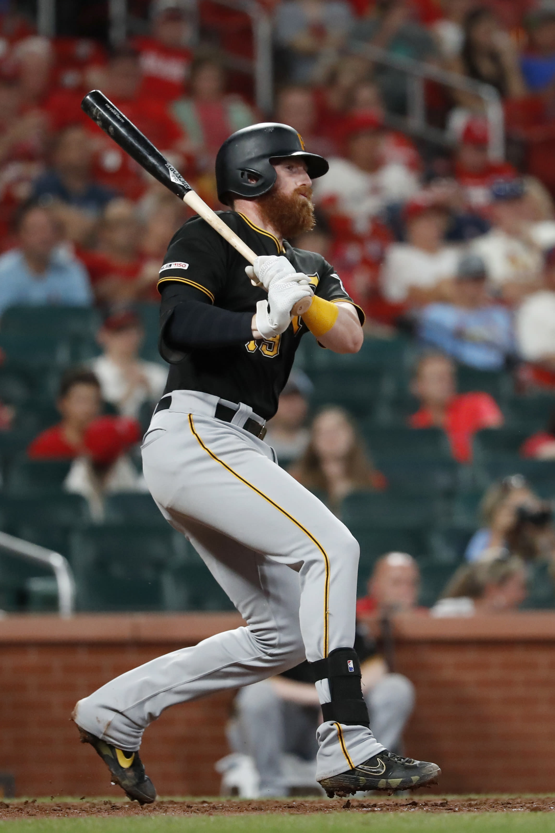 Pirates score twice in the ninth, beat Cardinals 3-1