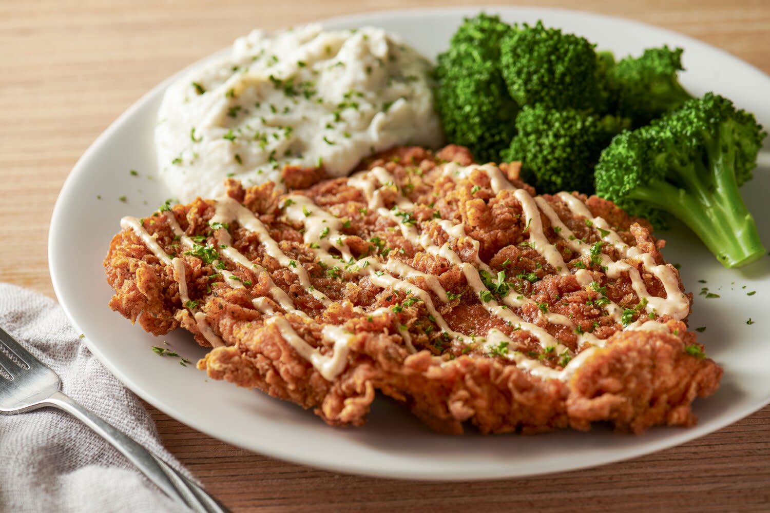 Outback Steakhouse Launches New Bloomin Fried Chicken With Same Seasoning As The Bloomin Onion