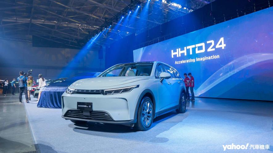 2024鴻海科技日五箭齊發，Luxgen n⁷長程版、Model A原型車、Model B跨界休旅、Model D 多功能MPV、Model U電動巴士強勢登場！ - 8