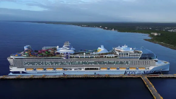 Royal Caribbean is seeing 'very, very strong' demand: CFO