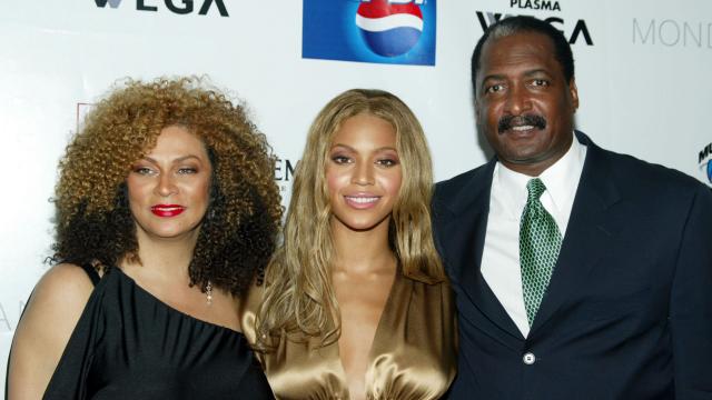 Mathew Knowles Claims He Thought Tina Knowles Was White Says Colorism Played A Part In Beyonce S Success