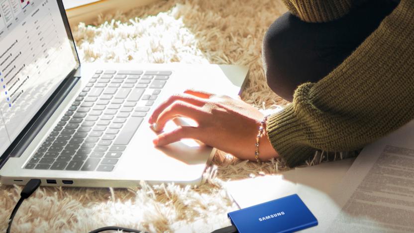 Samsung T7 SSD in blue