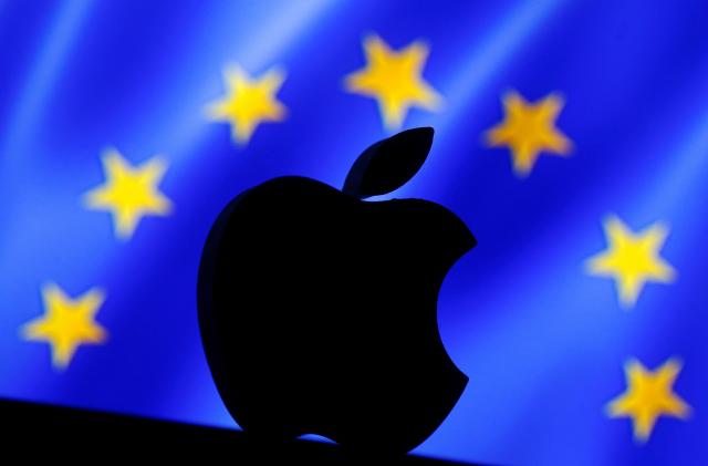 FILE PHOTO: A 3D printed Apple logo is seen in front of a displayed European Union flag in this illustration taken September 2, 2016. REUTERS/Dado Ruvic/Illustration/File Photo