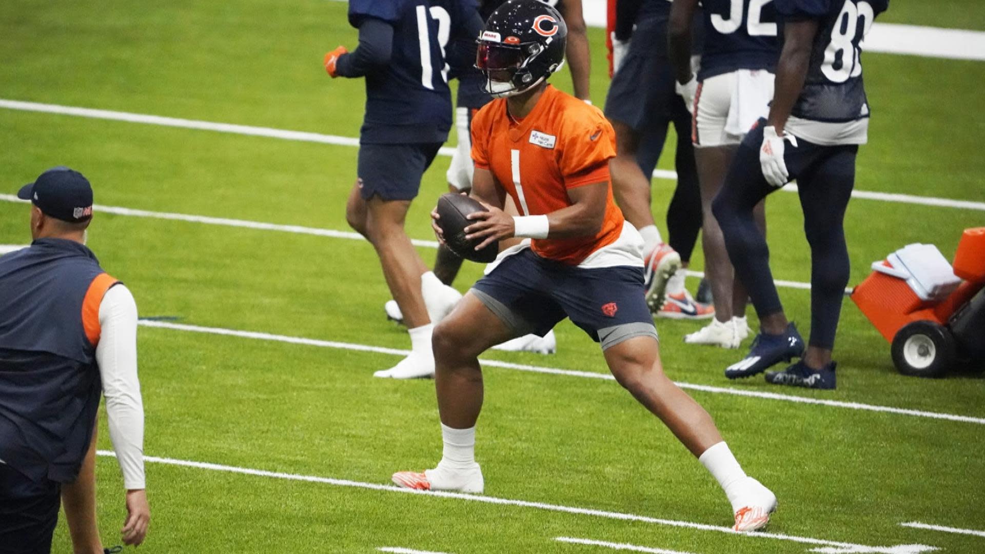 Matt Eberflus: Justin Fields, Bears starters will get 'some time' in  preseason opener - Chicago Sun-Times