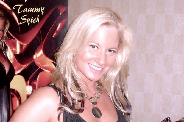 Former Wwe Diva Sunny Arrested On ‘fugitive From Justice Charges 