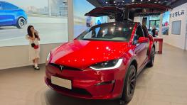 Tesla looking to use China data center in self-driving push: Rpt.