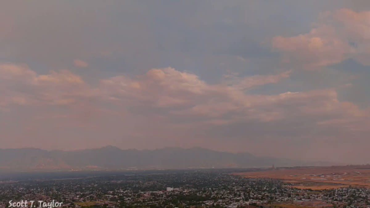 Des images aériennes montrent la fumée de l’incendie de Jacob City près de Salt Lake City